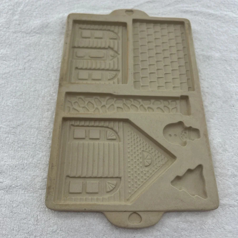 The Pampered Chef Stoneware Gingerbread House Cookie Mold Vintage 1992 Bakestone
